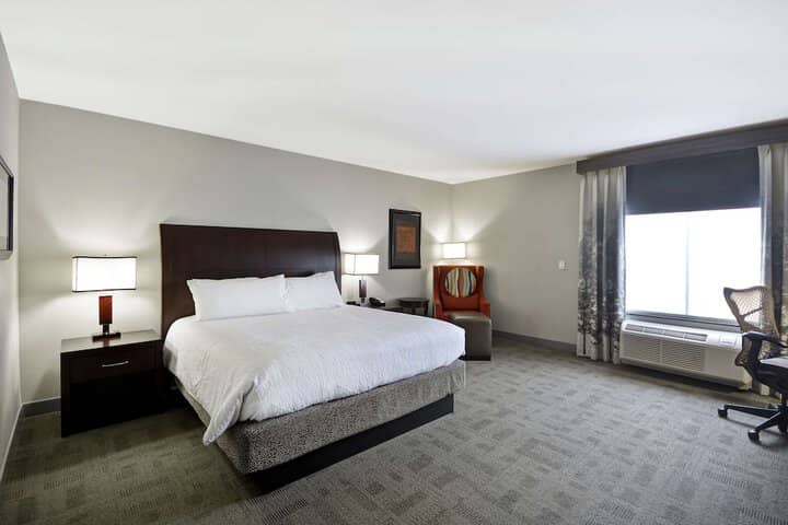 Room 4 of 37