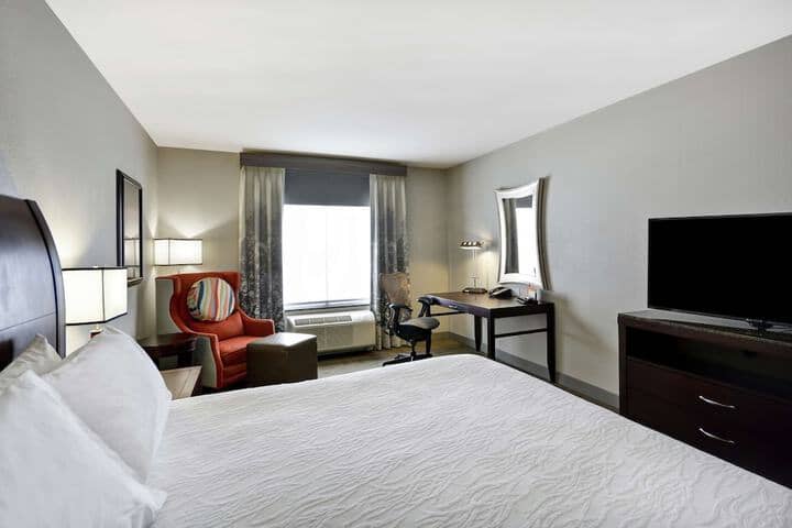 Room 10 of 37