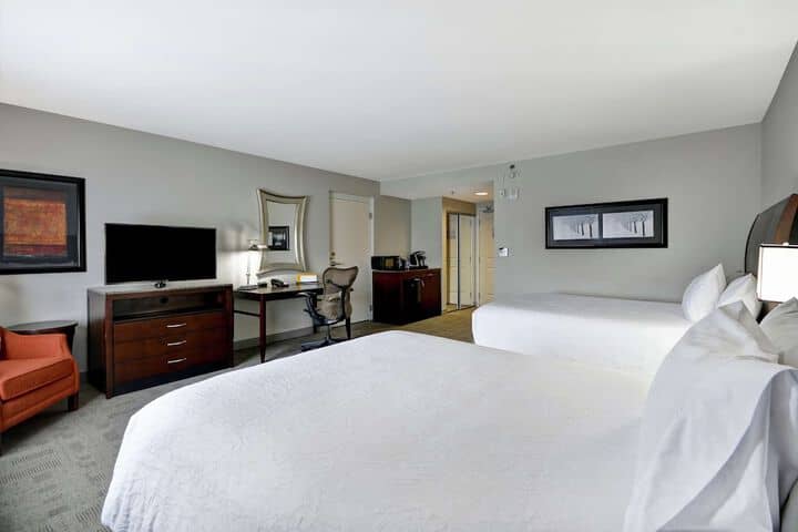 Room 6 of 37